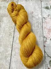 Load image into Gallery viewer, Sale - BFL Silk - 4ply - Autumn&#39;s Gold
