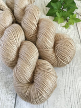 Load image into Gallery viewer, Luxury Baby Camel/Silk 4ply - Soft Caramel
